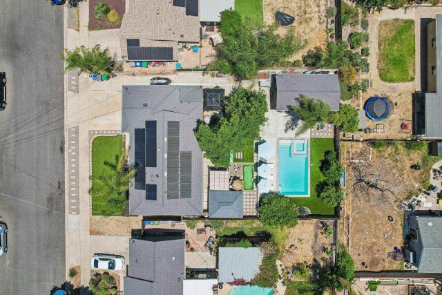 9239 Bellagio Rd, Santee, CA 92071