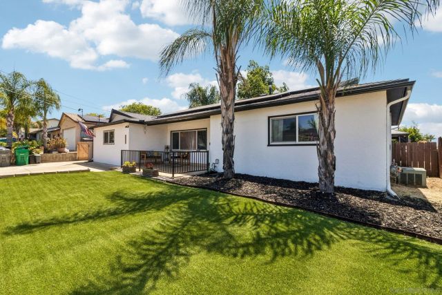 9239 Bellagio Rd, Santee, CA 92071