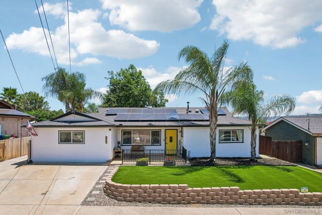 9239 Bellagio Rd, Santee, CA 92071