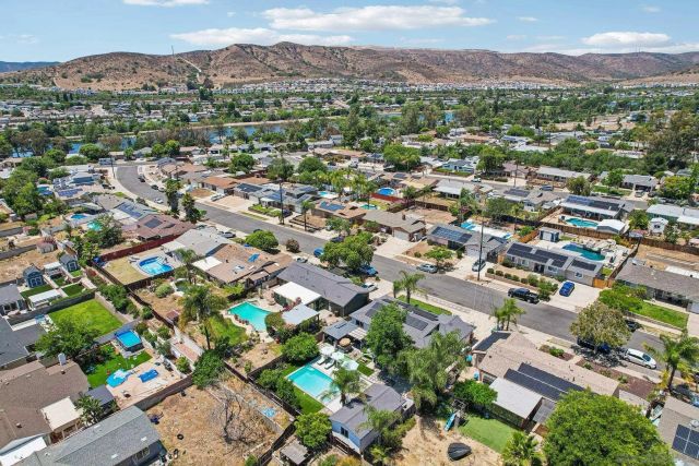 9239 Bellagio Rd, Santee, CA 92071
