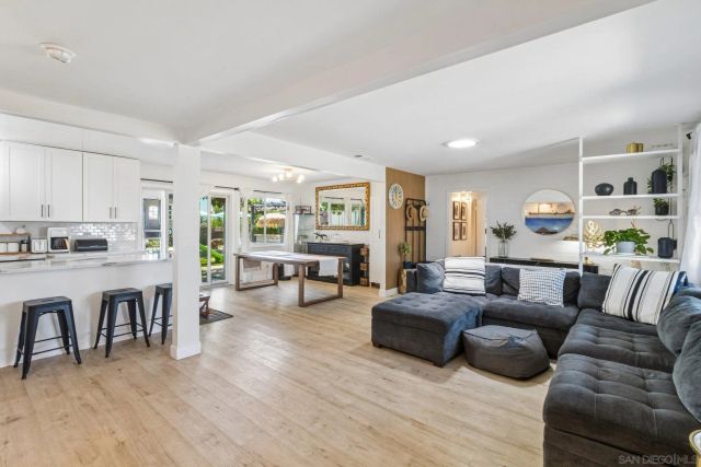 9239 Bellagio Rd, Santee, CA 92071