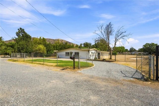 1020 Frontier Road, Norco, CA 92860