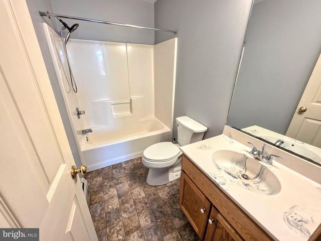 450 PATTEN CIR, Albrightsville, PA 18210