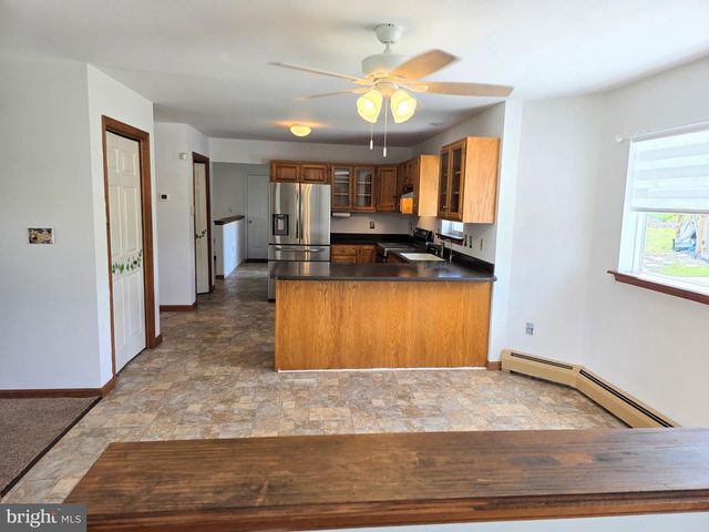 450 PATTEN CIR, Albrightsville, PA 18210