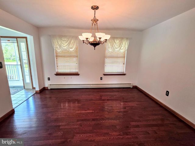450 PATTEN CIR, Albrightsville, PA 18210