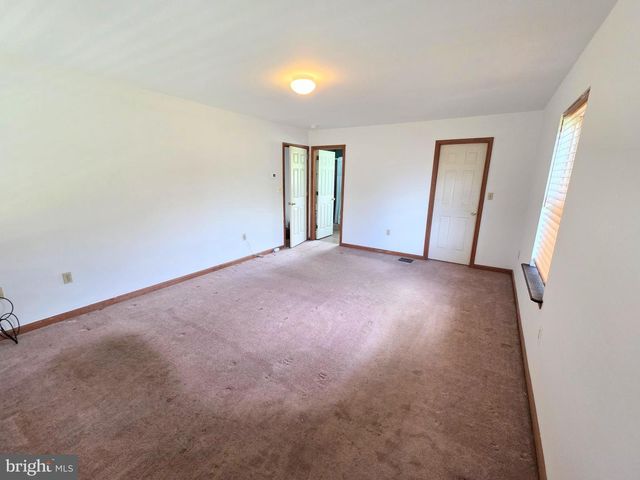 450 PATTEN CIR, Albrightsville, PA 18210