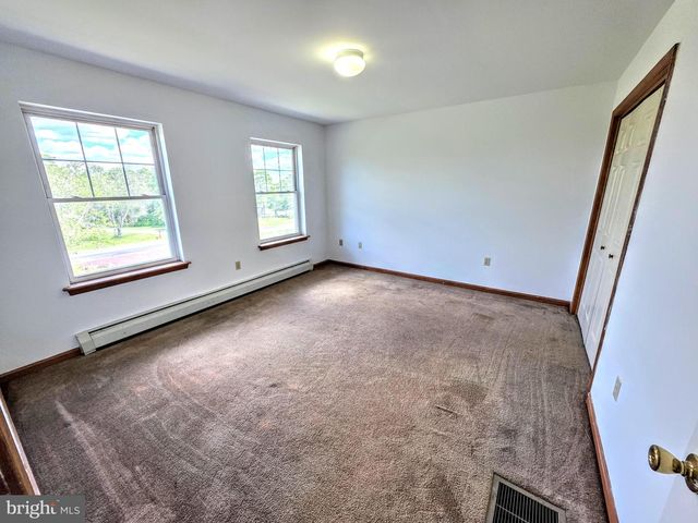 450 PATTEN CIR, Albrightsville, PA 18210