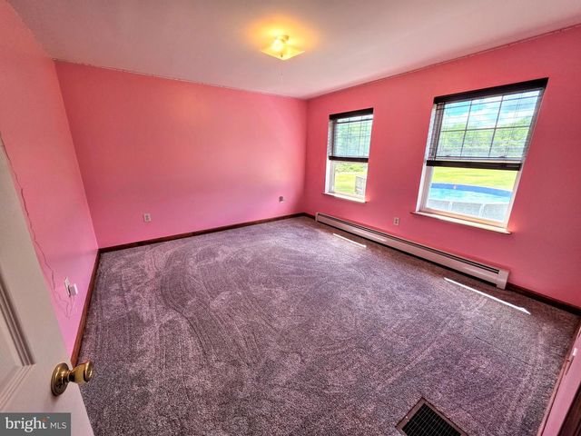 450 PATTEN CIR, Albrightsville, PA 18210