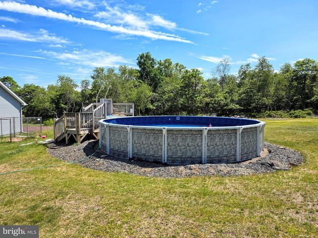 450 PATTEN CIR, Albrightsville, PA 18210