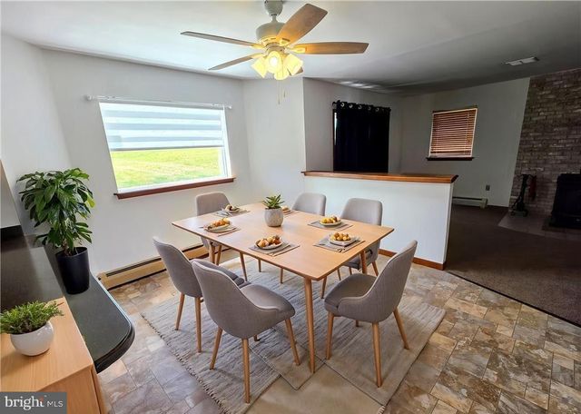 450 PATTEN CIR, Albrightsville, PA 18210