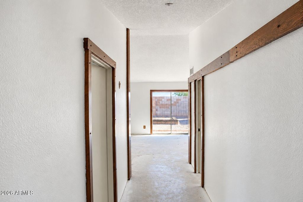 5233 W MOUNTAIN VIEW Road, Glendale, AZ 85302 — photo 5