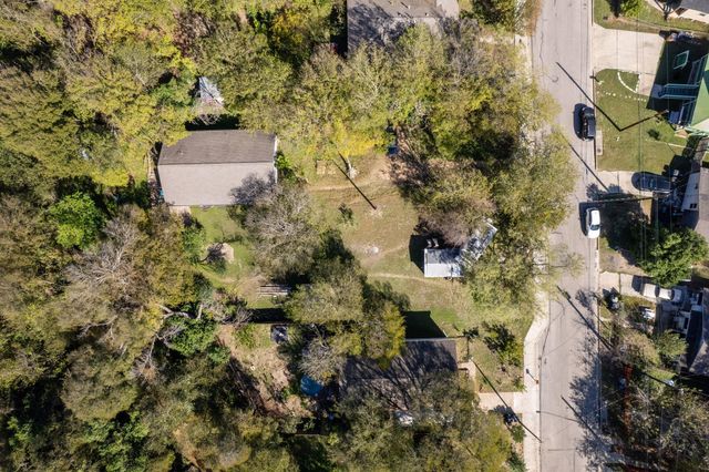 1132 Eleanor ST, Austin, TX 78721