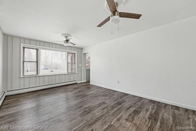 1690 Marylestone Drive, West Bloomfield, MI 48324