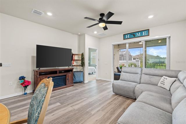 13615 SPLASHING ISLA DRIVE, Winter Garden, FL 34787