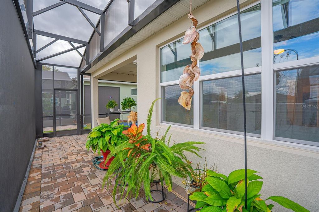 Image 29 of property listing at 13615 SPLASHING ISLA DRIVE, Winter Garden, FL 34787