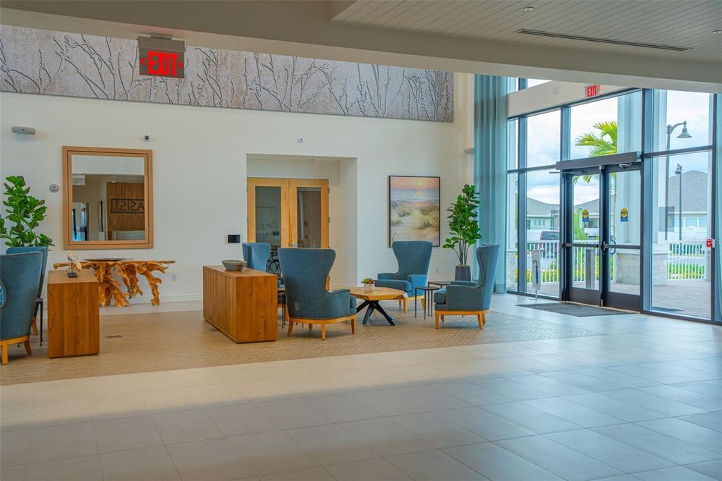 Image 49 of property listing at 13615 SPLASHING ISLA DRIVE, Winter Garden, FL 34787