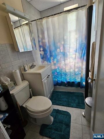 303 Hamilton Place B4, Hackensack, NJ 07601