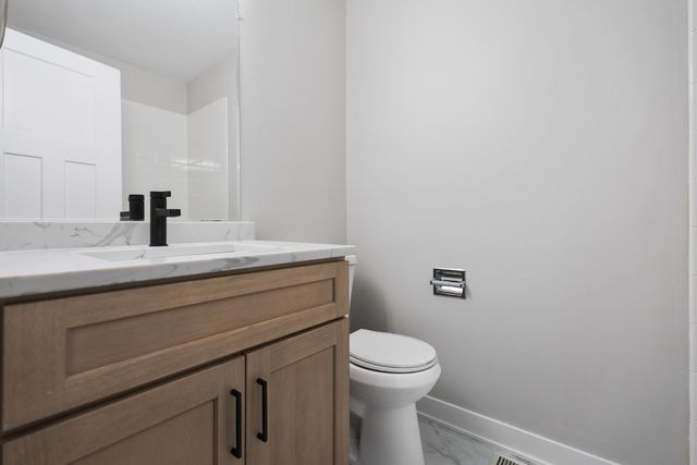 1066 Glouchester Harbor 1066, Schaumburg, IL 60193