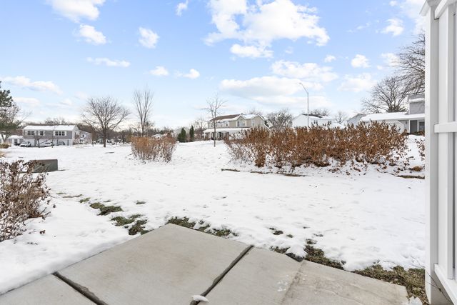 1066 Glouchester Harbor 1066, Schaumburg, IL 60193