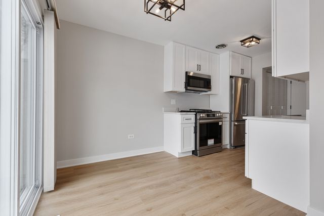 1066 Glouchester Harbor 1066, Schaumburg, IL 60193