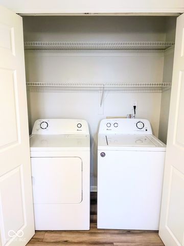 2078 Oak Run North Drive, Indianapolis, IN 46260