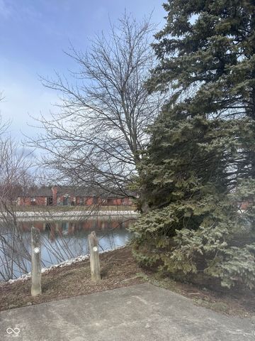 2078 Oak Run North Drive, Indianapolis, IN 46260