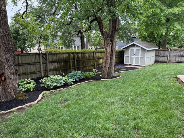11259 Garnett Street, Overland Park, KS 66210