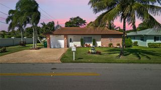 6901 NW 95th Ter, Tamarac, FL 33321