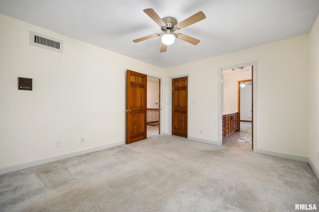 6110 N OAK LEAF Court, Peoria, IL 61615