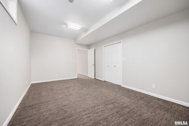 6110 N OAK LEAF Court, Peoria, IL 61615