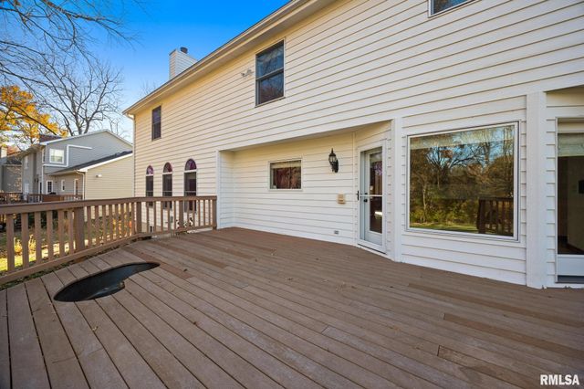 6110 N OAK LEAF Court, Peoria, IL 61615