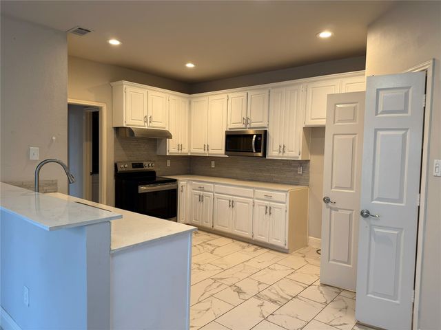 8645 Mill Creek Road, Irving, TX 75063