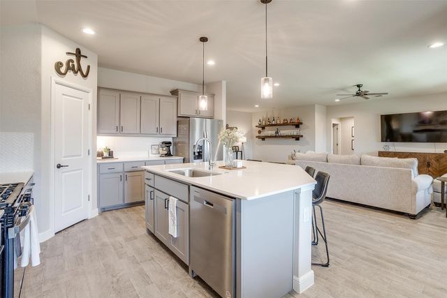 1338 Elmwood Drive, Cedar Hill, TX 75104