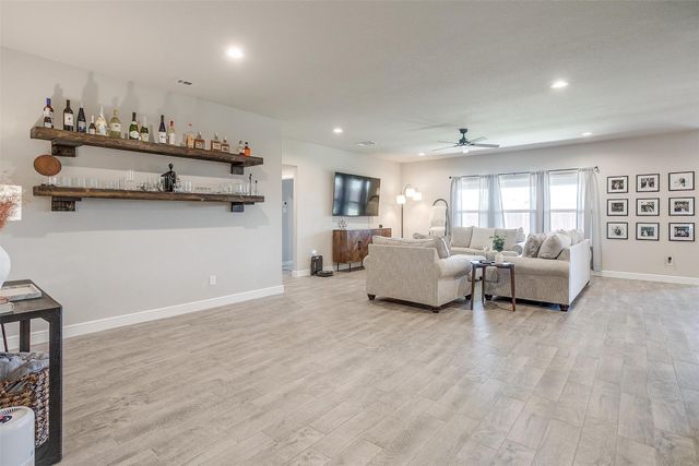 1338 Elmwood Drive, Cedar Hill, TX 75104