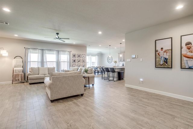 1338 Elmwood Drive, Cedar Hill, TX 75104