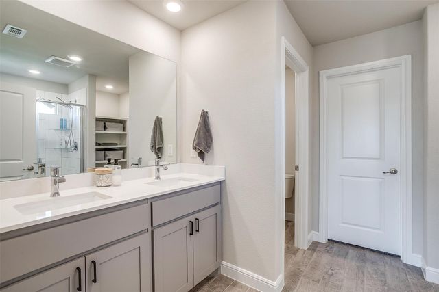 1338 Elmwood Drive, Cedar Hill, TX 75104