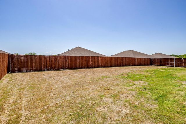 1338 Elmwood Drive, Cedar Hill, TX 75104