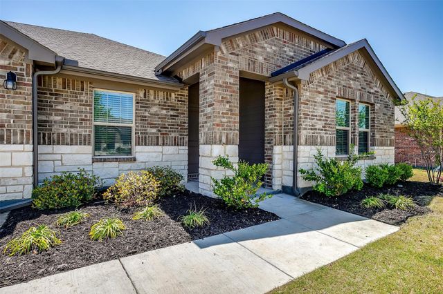 1338 Elmwood Drive, Cedar Hill, TX 75104