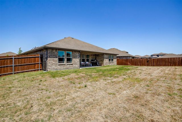 1338 Elmwood Drive, Cedar Hill, TX 75104