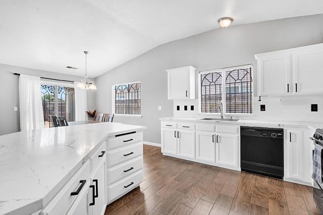 5627 W Hedges, Fresno, CA 93722
