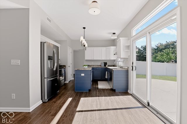 9025 Exeter Court, Fishers, IN 46038