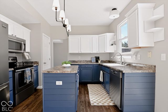 9025 Exeter Court, Fishers, IN 46038