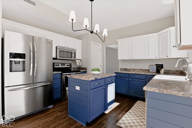 9025 Exeter Court, Fishers, IN 46038