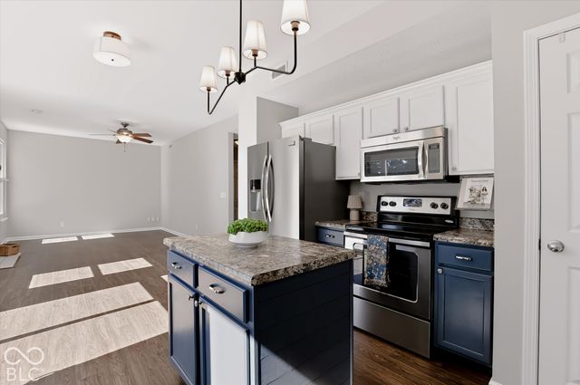 9025 Exeter Court, Fishers, IN 46038