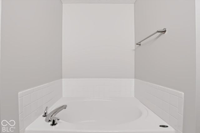 9025 Exeter Court, Fishers, IN 46038