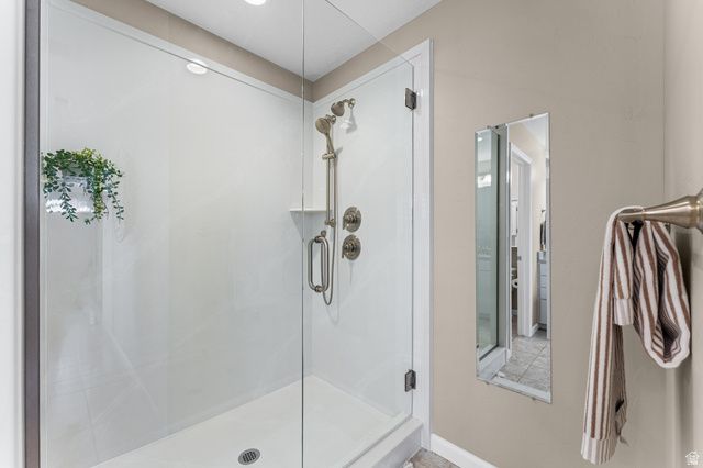 3877 W BUMPER CROP CIR, Riverton, UT 84065