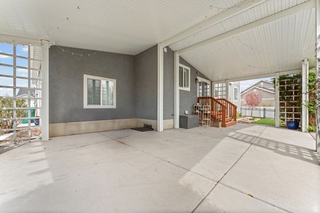 3877 W BUMPER CROP CIR, Riverton, UT 84065