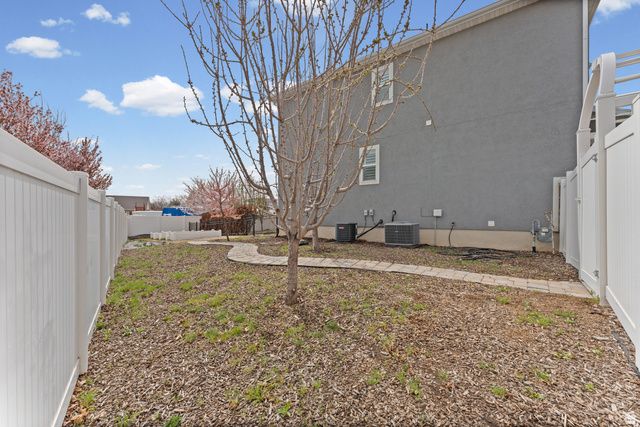 3877 W BUMPER CROP CIR, Riverton, UT 84065