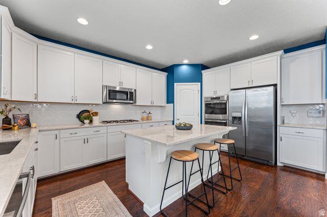 3877 W BUMPER CROP CIR, Riverton, UT 84065