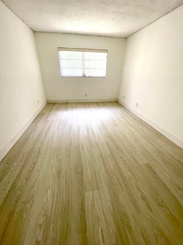 5980 NW 64th Avenue 305, Tamarac, FL 33319